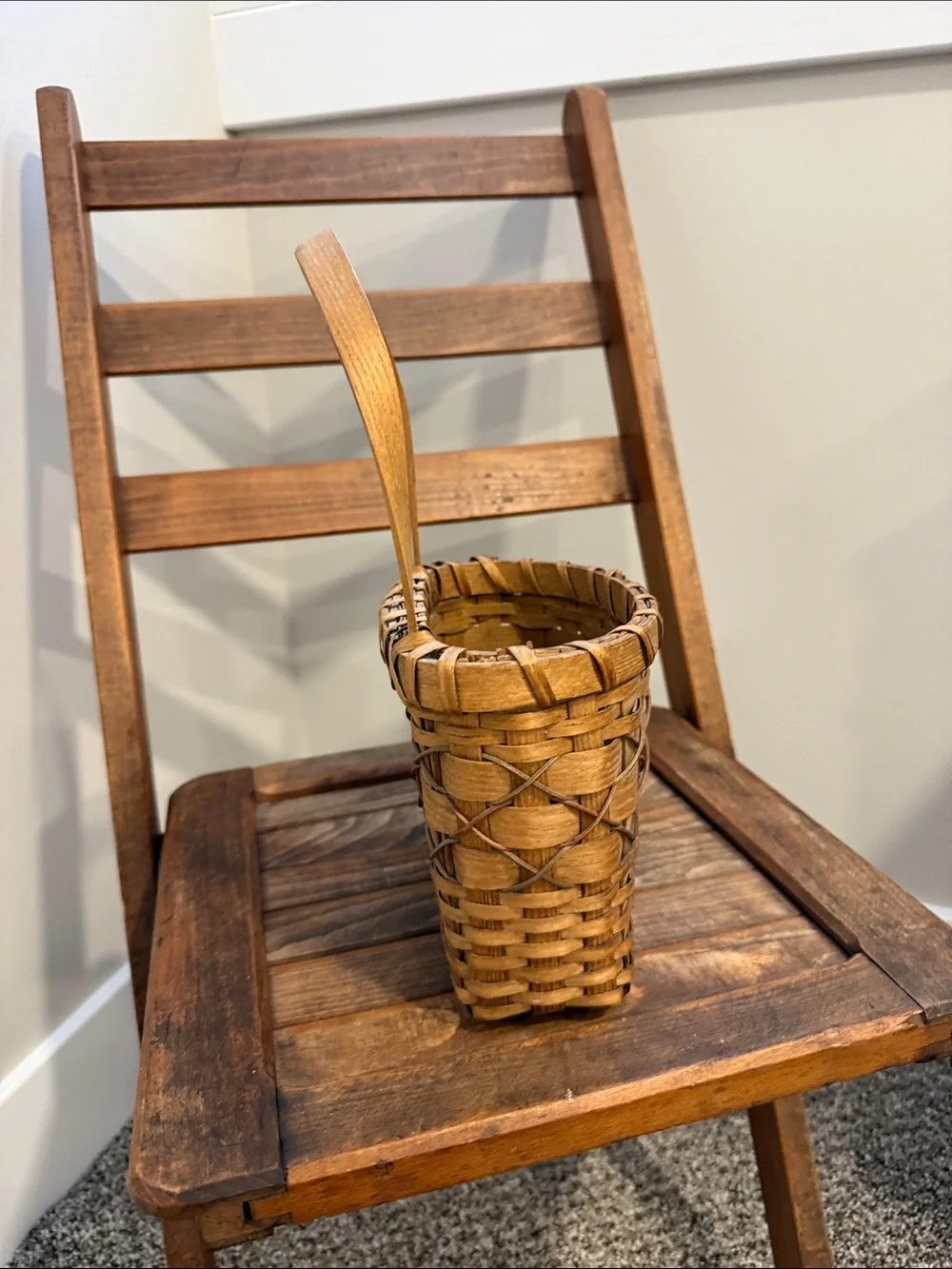 Vintage Basketville Putney Vermont Handwoven Wood Splint Basket Swing Handle